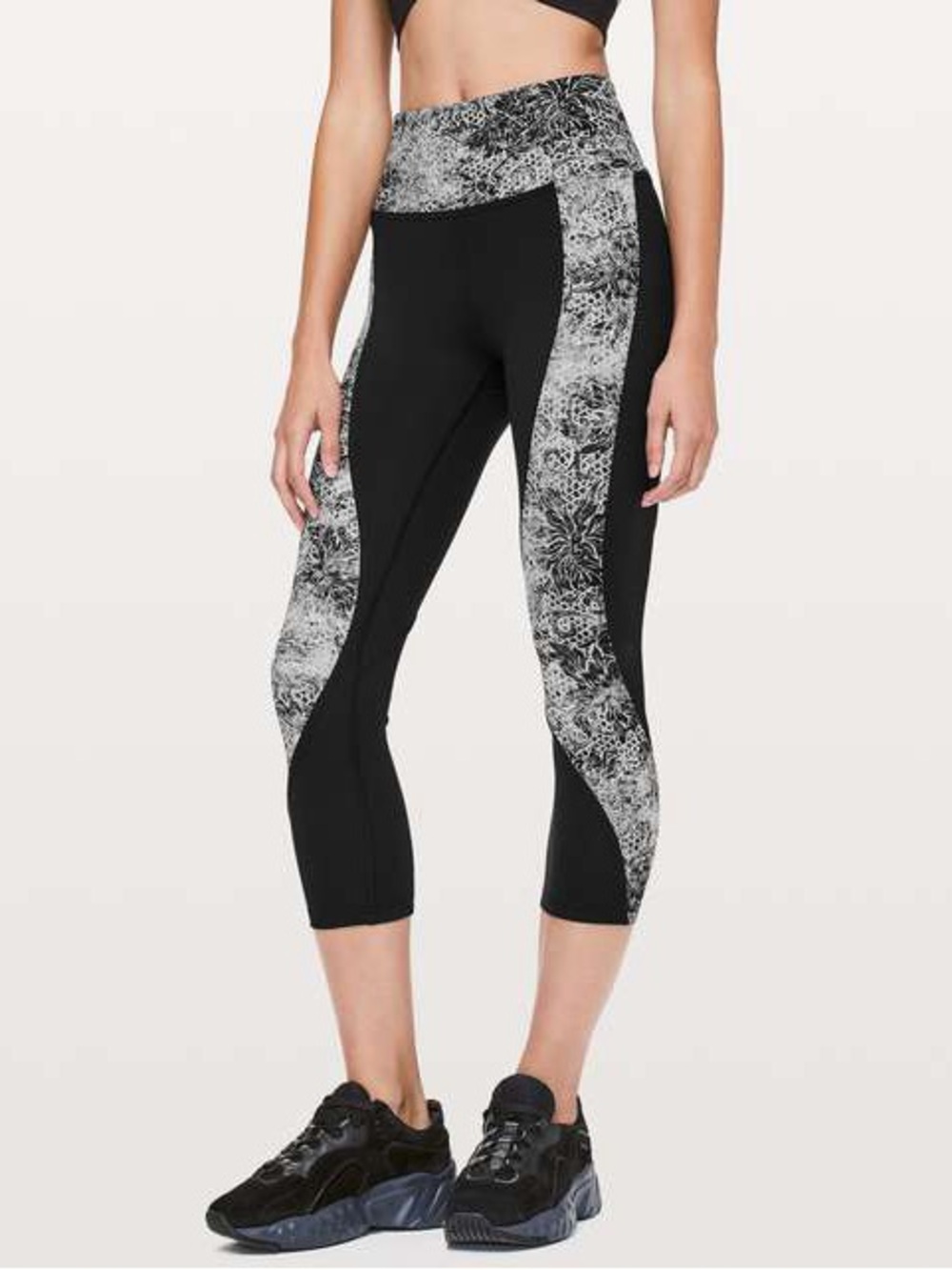 lululemon athletica Sweat & Repeat Serigraph Starlight Black Multi Leggings (6)